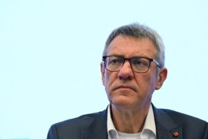 I sindacati e lo sciopero selettivo: mutismo sui fondi in più per i Caf