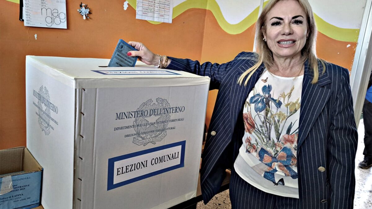 La destra avanti in attesa del secondo round