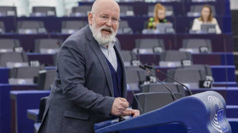 La Commissione Ue ci detta l’agenda ma ormai perde pezzi