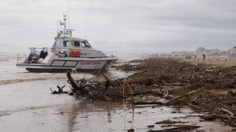Dopo aver fatto la guerra ai balneari il Pd ora frigna per i danni al turismo