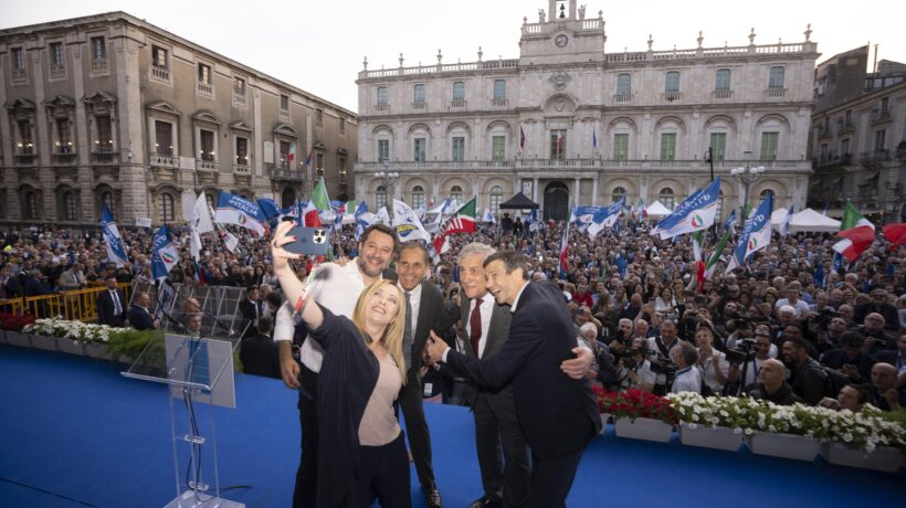 L’opposizione crea il caso RaiNews24: «Trasmesso il comizio della destra»