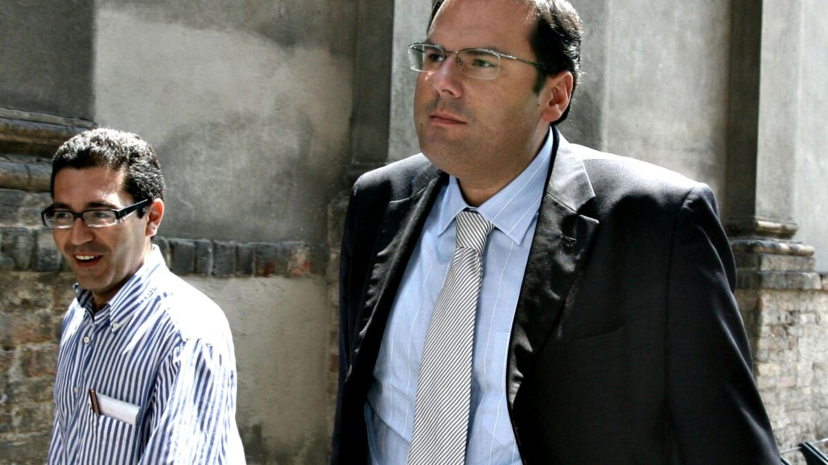 Giudice arrestato: «Prese diamanti e Rolex»