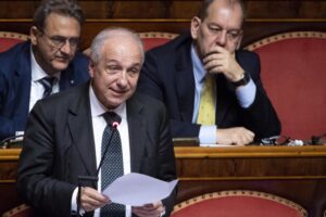 «Bruxelles ci vuole affogare per favorire il pescato del Nord»