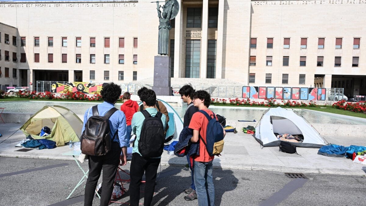 Gli ideologi della precarietà usano la casa come pretesto