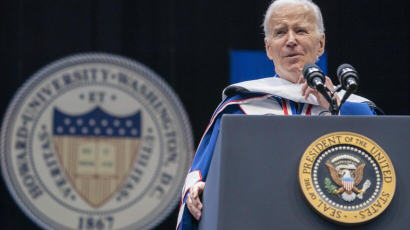 Biden non controlla le frontiere. E New York dichiara l’emergenza