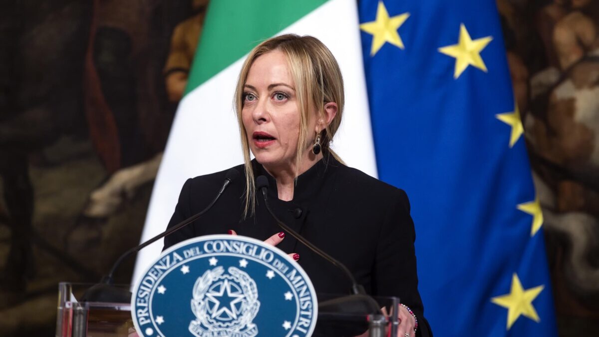 Alessandro Campi: «Più poteri al premier. L’opposizione non può dire di no alla Meloni»