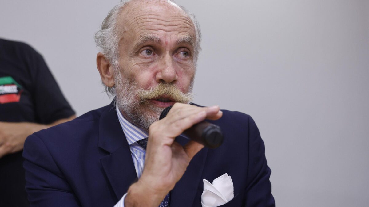 Andrea Stramezzi: «Covid, la verità sulle cure boicottate»