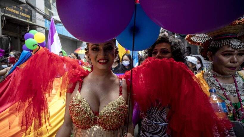 «Il corpo è un’opinione e la cultura è queer». L’assalto ai più piccoli dei missionari Lgbt