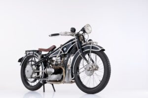 Un secolo di moto BMW: storia di un bicilindrico venuto dal cielo
