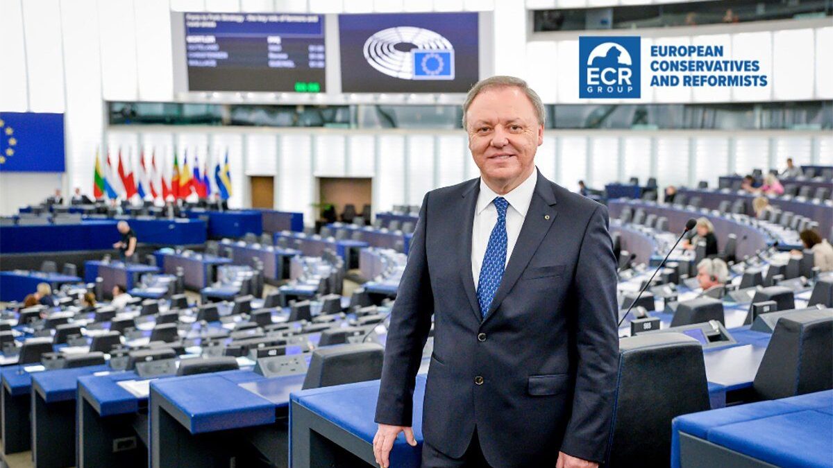 Bruxelles assolve i vaccini ma sorvola su effetti avversi e mortalità in eccesso