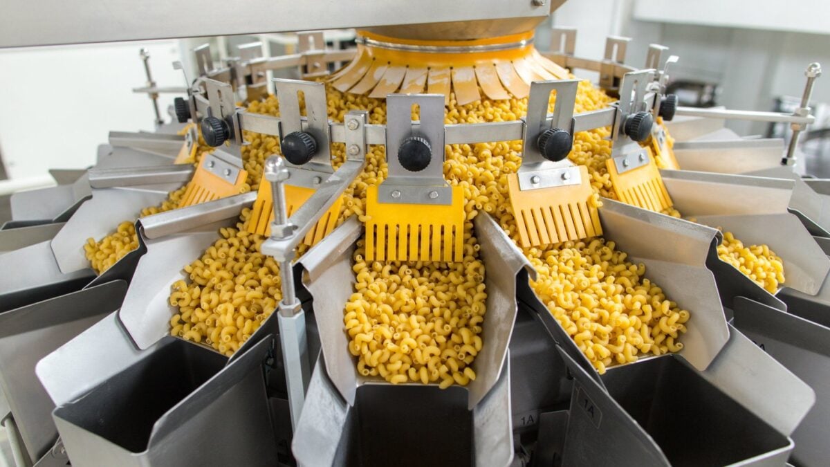 L’agroalimentare sotto pressione per i veti Ue e il crollo dei consumi