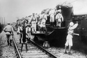 Binari di guerra: la storia dei treni armati italiani
