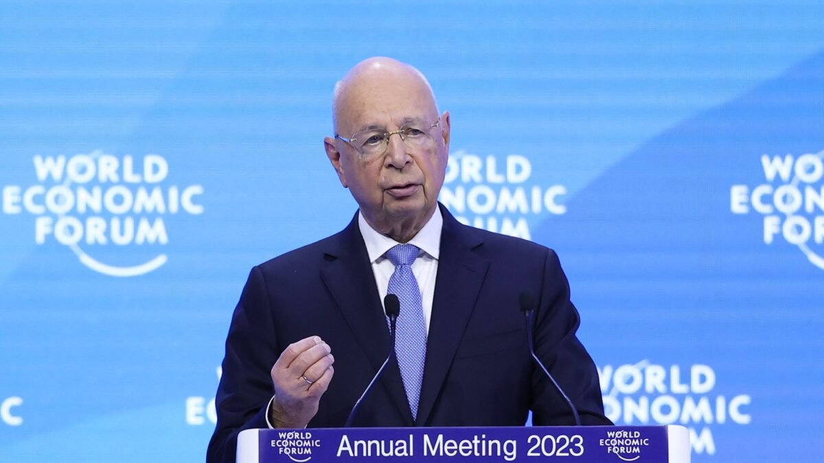 Il re di Davos detta la linea ai verdi: «Ci salveremo grazie all’estinzione»