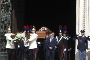Un borghese grande grande