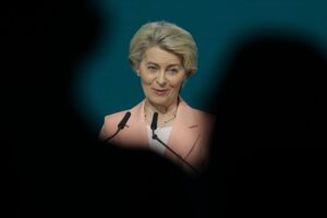 Dal no al Ddt al Green deal. Le battaglie ambientaliste ci portano fino all’inferno