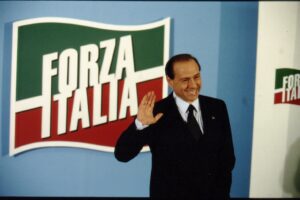 «Crea Forza Italia, hai due mesi di tempo»