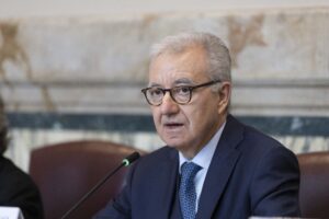 I nostri scoop arrivano al Copasir: «Indagare sulla trappola anti Lega»