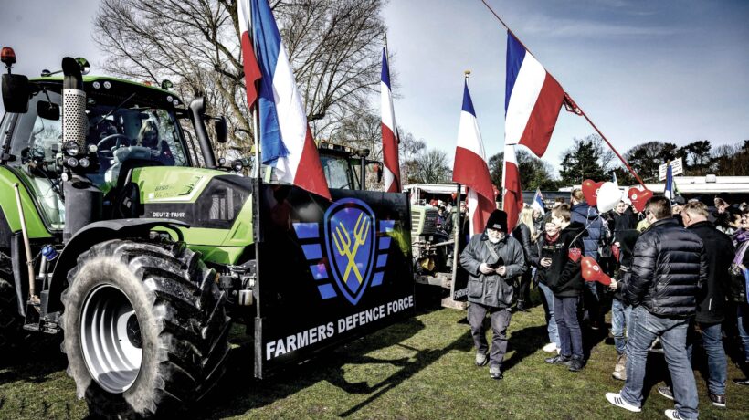 Il green minaccia campi e bestiame. Contadini in rivolta in mezza Europa