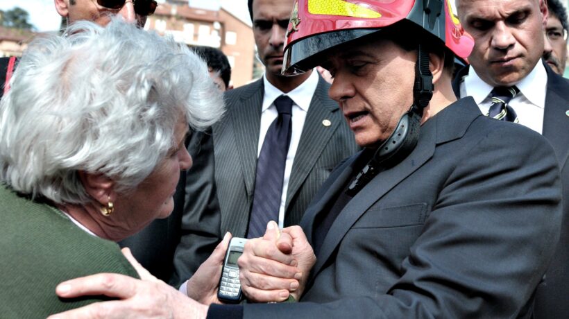 Dai rifiuti al sisma. Nelle emergenze l’ex premier diede lezioni al mondo