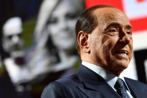 La superiorità morale inventata per odiarlo