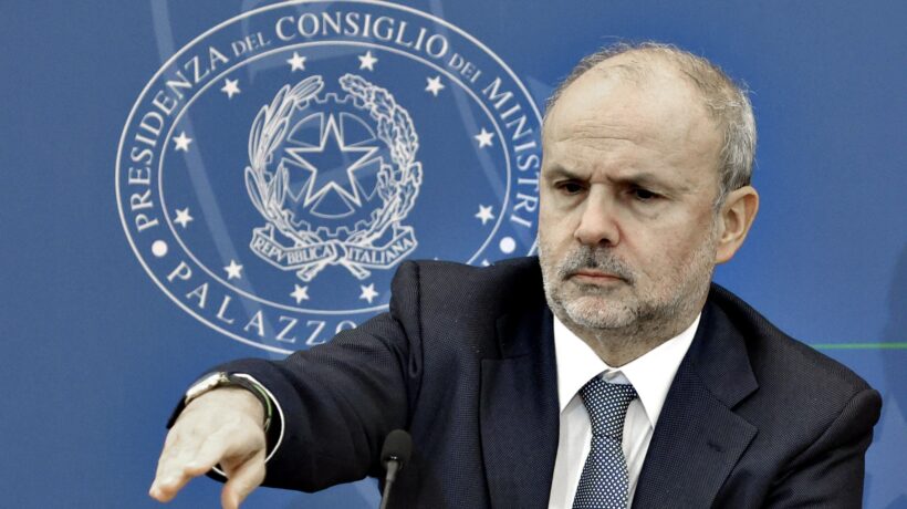 Consulenti di Schillaci in conflitto d’interessi