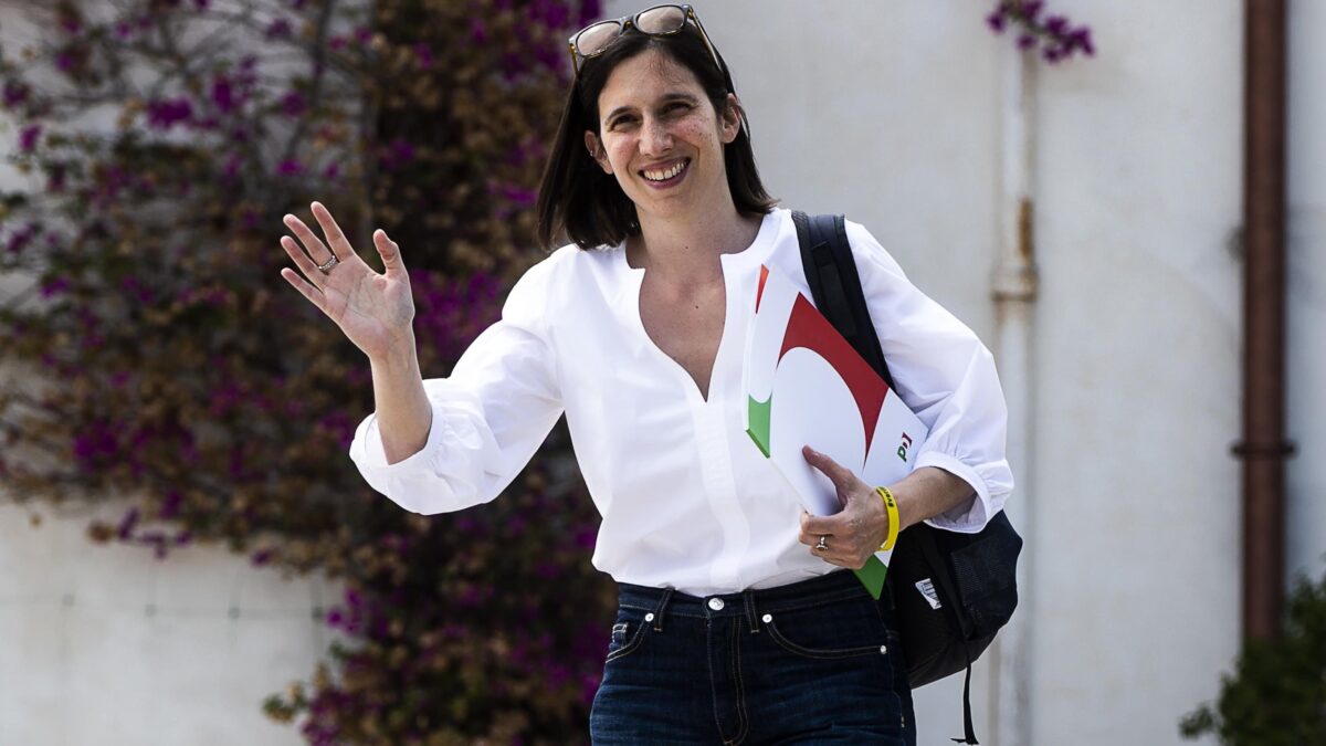 Elly si contizza. Bonaccini le scava la fossa