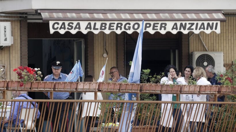 I nostri anziani «sequestrati» da chi dovrebbe proteggerli