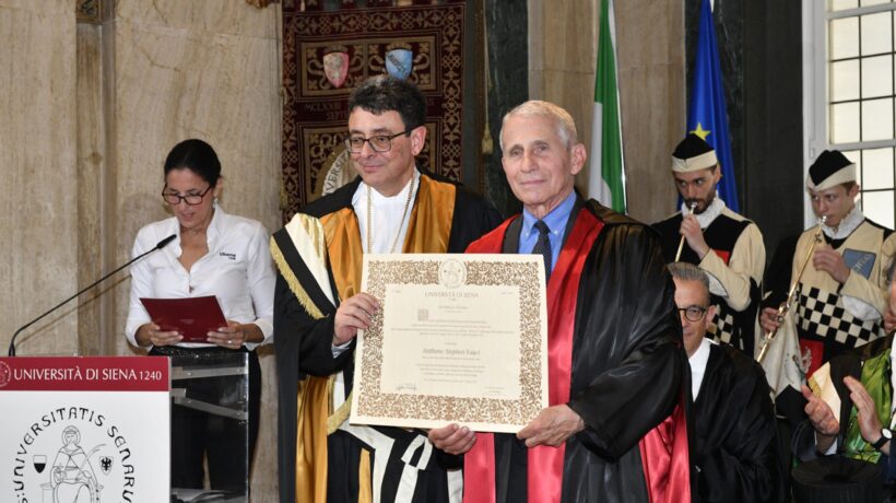 Fauci a Siena celebra la scienza che fa da spalla alla politica, come in pandemia