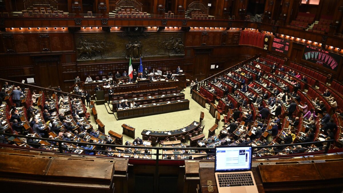 L’utero in affitto reato universale è l’unico argine a ogni scorciatoia