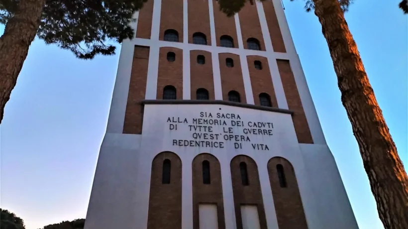 La torre piezometrica dell'acquedotto di Ravenna.