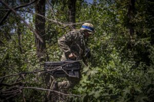 Kiev: «Controffensiva in ritardo». E l’Ue versa altri aiuti da 1,5 miliardi