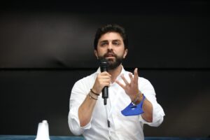 «È folle che il Ppe insista a collaborare con i socialisti Ue»