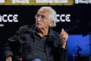 «Siamo colonizzati dagli algoritmi. Riprendiamoci il nostro mondo»