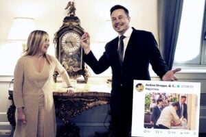 L’«hacker» anti Carroccio che ha portato Musk a Chigi e Unipol nel capitale Twitter