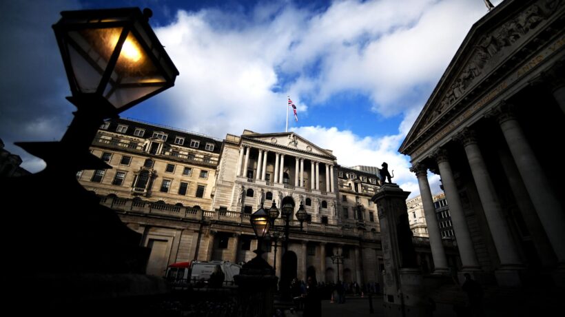 Cambiale arcobaleno della Bank of England: «Chiunque può rimanere “incinto”»