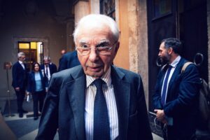 Autonomia, per fortuna Amato lascia