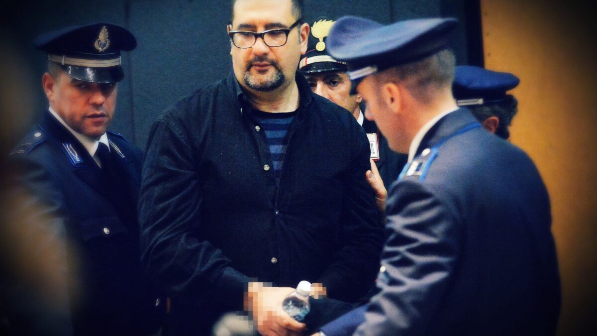 «Rivelò i segreti del caso Cospito». Imputazione coatta per Delmastro