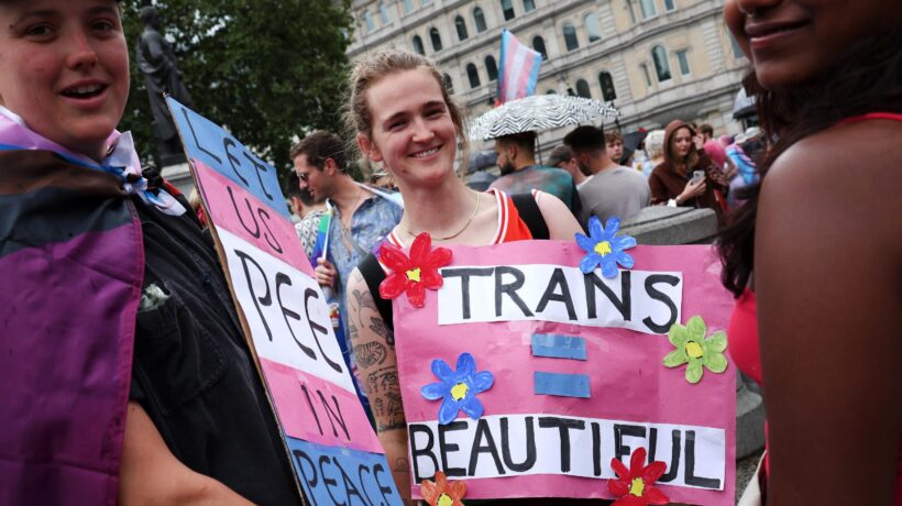 I laburisti inglesi mollano i trans: «Basta autodeterminazione gender»