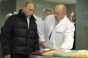 Putin conferma: «Ho visto il cuoco». Salta il capo dell’operazione speciale