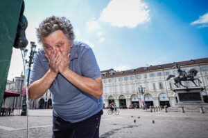 Il tabù cade se i morti in più sono «climatici»