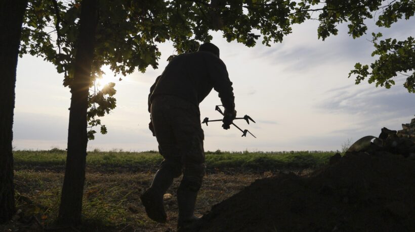 Da Bruxelles 20 miliardi per le armi Kiev: «Vogliamo 80 aerei e 300 tank»