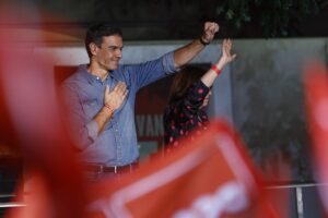 Spagna: popolari e Vox non sfondano, ma per Sanchez la situazione non è rosea