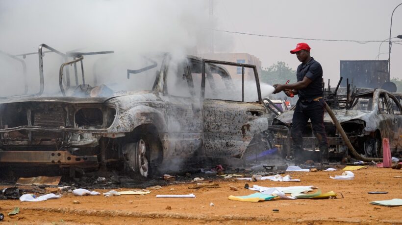 Golpe in Niger: per strada sventolano bandiere russe. Rischi per l’Italia
