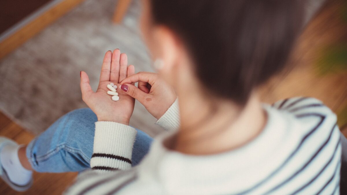 In Italia un adolescente su dieci usa gli psicofarmaci per sballare