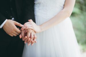 Per un buon matrimonio, condividere meno
