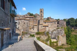 I borghi da visitare in estate, tra mare e montagna