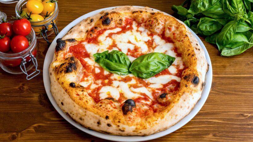 Semplice ma buonissima. Ecco sua maestà la pizza