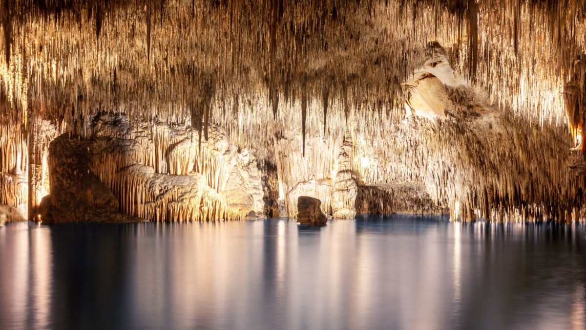 Le dieci grotte più belle d’Europa