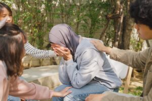 Le nozze combinate generano lutti. Le donne vanno difese da un certo islam