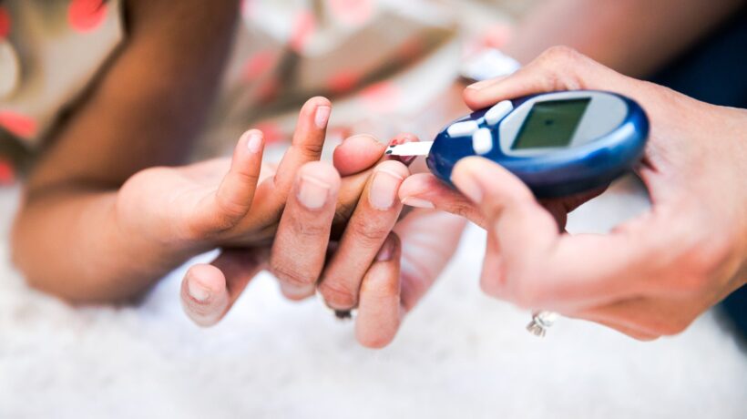 Sedentarietà e stress causati dai lockdown fanno schizzare i casi di diabete tra i bimbi
